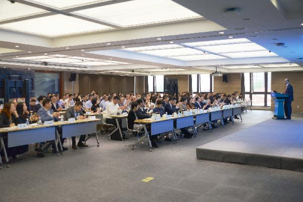 赢彩吧859cc控股召开2019年一季度工作会议