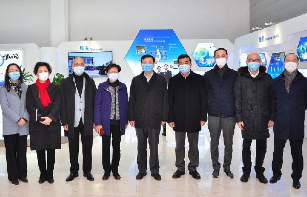 上海市委常委、常务副市长陈寅调研市抗疫医疗物资保障基地